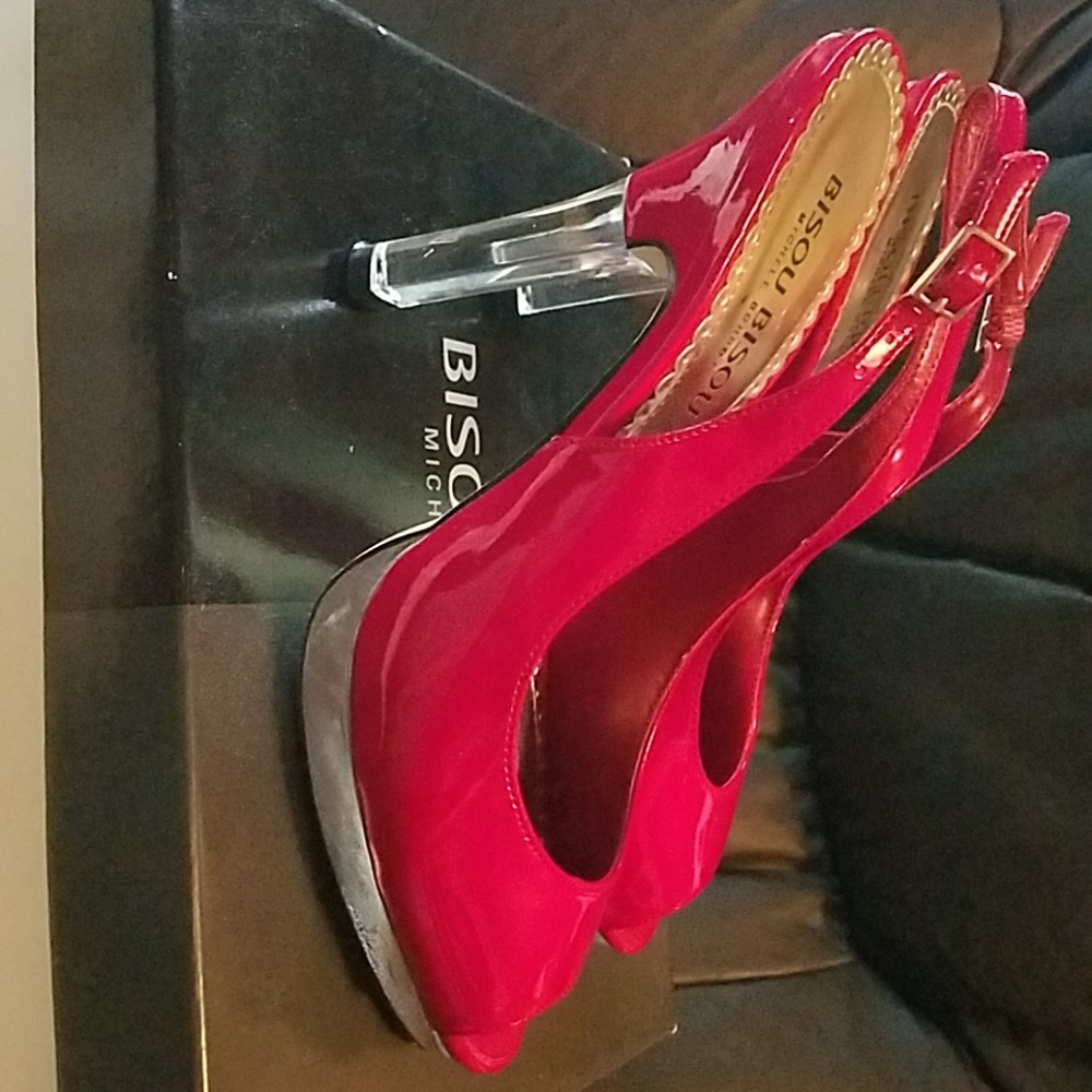Bisou Bisou Patin Leather Sandal